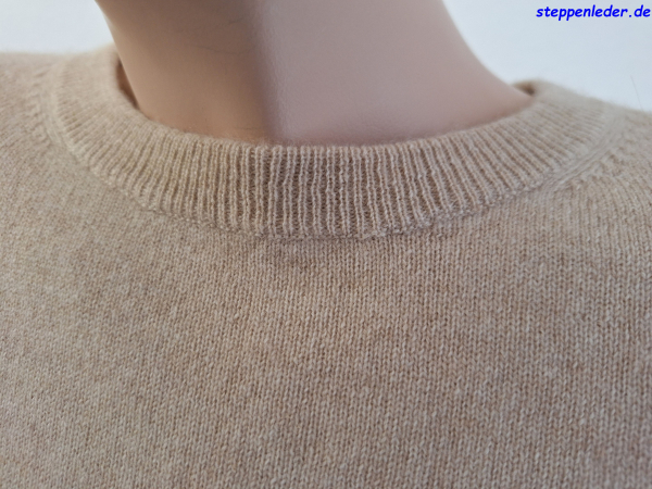 Strickpullover aus 100% Kaschmir in der Farbe beige  Größe L
