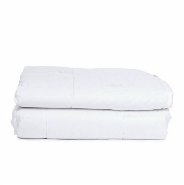 Bettdecke mit 100% Kamelhaar-Füllung  200x150cm, weiß